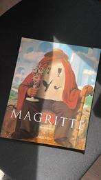 Magritte kunstboek, Gelezen, Ophalen of Verzenden