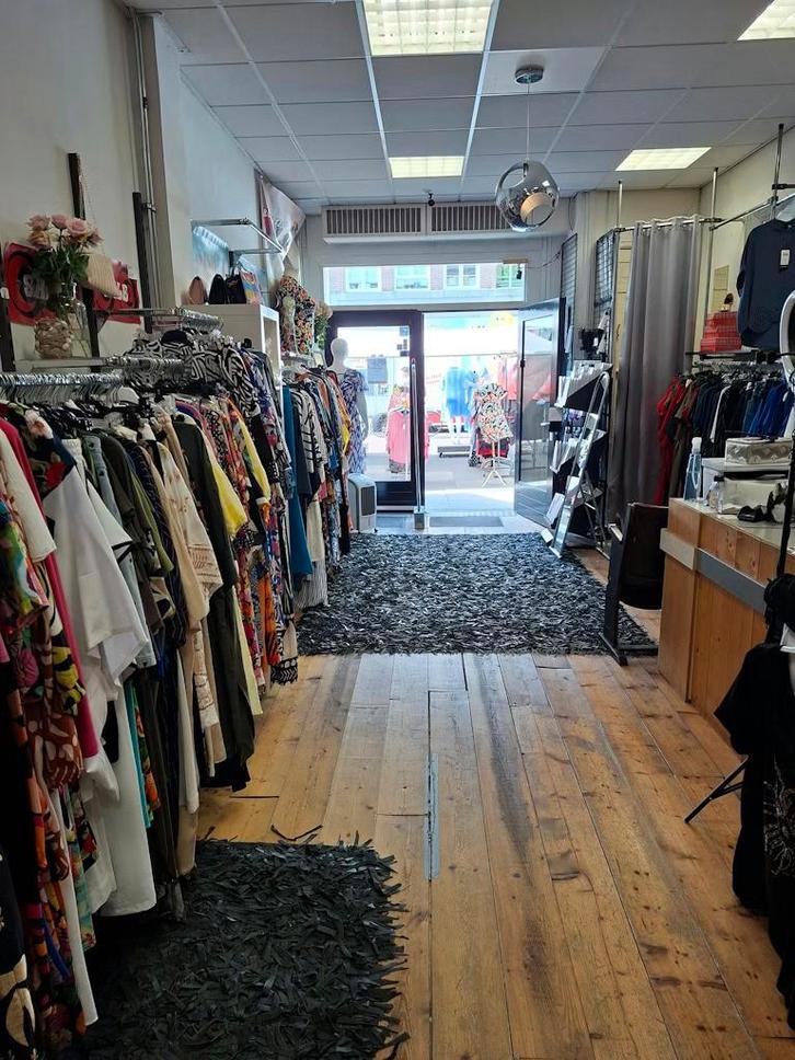 Albert Cuyp succesvolle dames speciaalzaak ter Overname, Zakelijke goederen, Exploitaties en Overnames