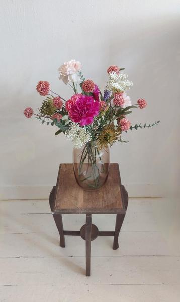 Mooi, nieuw kunstbloemen boeketje! beschikbaar voor biedingen