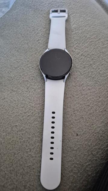 Samsung smartwatch 4 beschikbaar voor biedingen