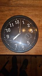Moderne Wandklok met Temperatuur- en Vochtigheidsmeter, Ophalen of Verzenden, Nieuw, Analoog, Wandklok