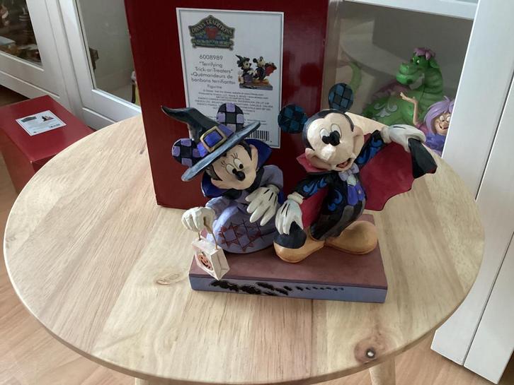 Disney traditions halloween mickey en minnie met doos, Verzamelen, Disney, Zo goed als nieuw, Ophalen