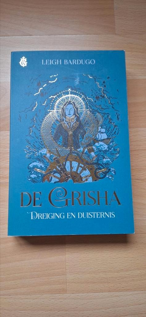 Leigh Bardugo - De Grisha. Dreiging en duisternis, Boeken, Kinderboeken | Jeugd | 13 jaar en ouder, Nieuw, Verzenden