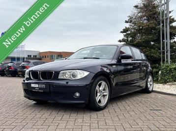 BMW 1-serie 120i Executive, Xenon, Leer, Dakje, Trekhaak! beschikbaar voor biedingen