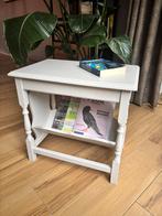Bijzettafeltje met lectuurbak - zgan, Huis en Inrichting, Tafels | Sidetables, Ophalen, 50 tot 100 cm, Vintage modern grijs beige