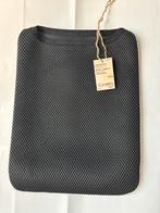 MUJI Super Light Waffle Tablet Case 11 inch (iPad Air etc), 11 inch, Bescherming voor- en achterkant, Ophalen of Verzenden, Zo goed als nieuw
