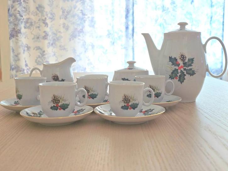 Koffieservies Premium Porcelain Tsjechoslowakije ongebruikt, Antiek en Kunst, Antiek | Porselein, Ophalen of Verzenden