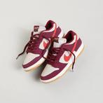 Nike SB Dunk Low x Skate Like a Girl maat 40, Overige kleuren, Nike, Nieuw, Ophalen of Verzenden