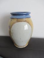 Vaas keramist pottenbakker Han Boerrigter, oker beige blauw, Antiek en Kunst, Ophalen of Verzenden