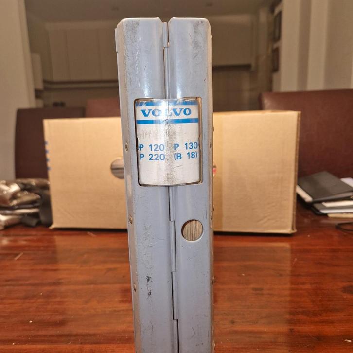 Volvo Onderdelen Catalogus P120 P130 P220 (B18), Boeken, Auto's | Boeken, Gelezen, Volvo, Ophalen of Verzenden