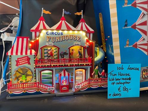Kerstdorp Carnival Lemax Fun house, Diversen, Kerst, Zo goed als nieuw, Ophalen