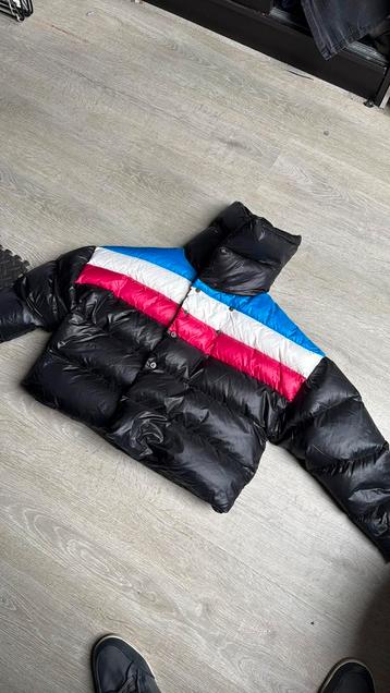 Diesel Jerlad bubble jas winter 12Y unisex beschikbaar voor biedingen
