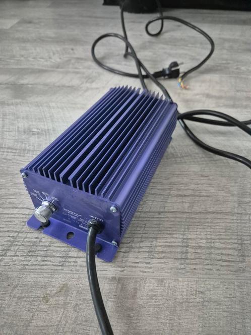 Diverse kweekspullen te koop, Tuin en Terras, Kweekspullen, Zo goed als nieuw, Kweeklamp, Ophalen of Verzenden