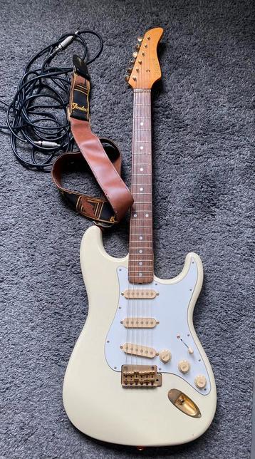 Fernandes Gitaar Electrisch - Made in Japan beschikbaar voor biedingen