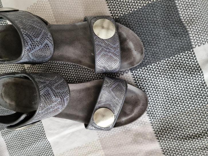 Erg leuke leren dames sandaal - maat 41, Kleding | Dames, Schoenen, Zo goed als nieuw, Sandalen of Muiltjes, Zwart, Ophalen of Verzenden