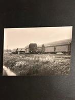 Grote foto ontspoorde ertstrein (jaren 70/80), Verzamelen, Ophalen of Verzenden, Gebruikt, Trein