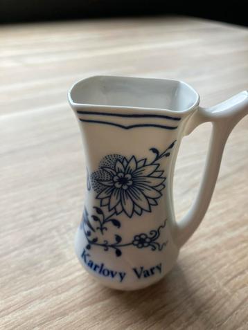 Karlovy Vary porselein beschikbaar voor biedingen