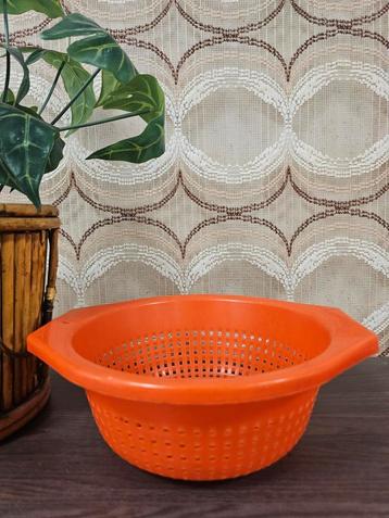 Curver vintage oranje retro vergiet  beschikbaar voor biedingen