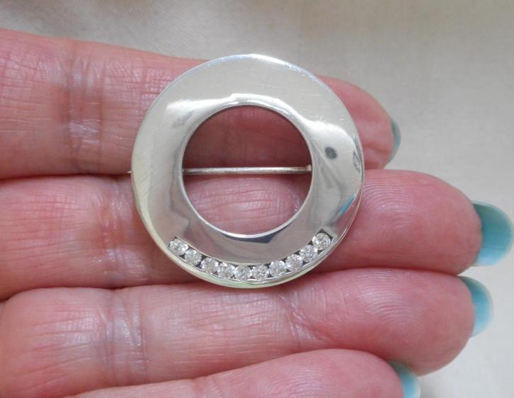 Zilveren Casa broche met heldere steentjes nr.821, Sieraden, Tassen en Uiterlijk, Broches, Zo goed als nieuw, Zilver, Zilver, Minder dan 4 cm