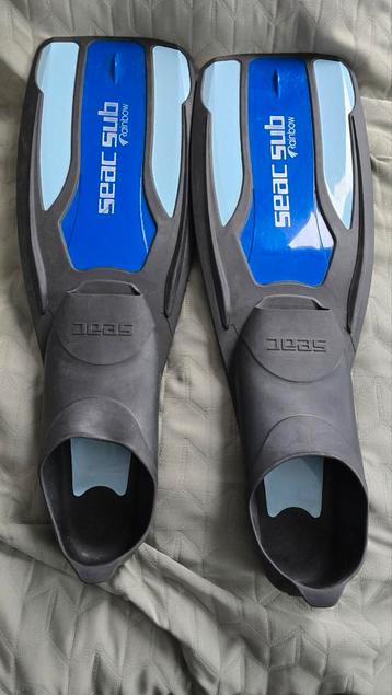 Flippers  beschikbaar voor biedingen