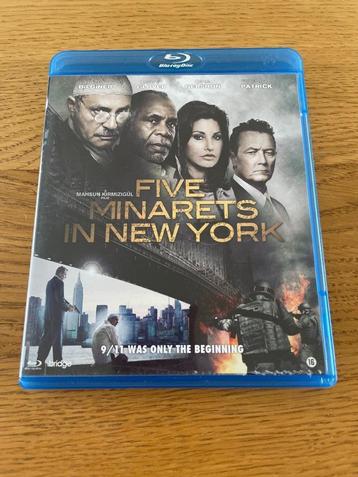 BLU-RAY Five Minarets in New York beschikbaar voor biedingen