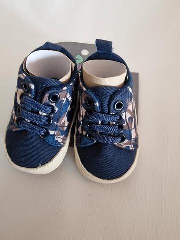 NIEUW baby slofjes  beschikbaar voor biedingen