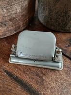Brocante oudere perforator grijs (2), Antiek en Kunst, Ophalen of Verzenden