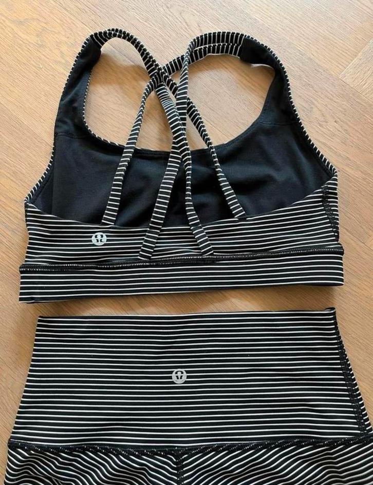 Lululemon legging en top/bh (set) zwart/wit maat 4, Kleding | Dames, Sportkleding, Zo goed als nieuw, Yoga, Maat 36 (S), Zwart