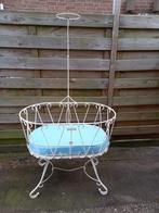 Brocante IJzeren Wieg met Hemel, Kinderen en Baby's, Babywiegjes en Ledikanten, Ophalen, Gebruikt, Wieg