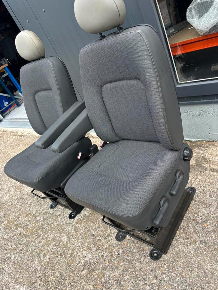 stoelen Renault Master Opel Movano Nissan NV400 nieuwe bekle, Auto-onderdelen, Interieur en Bekleding, Nissan, Opel, Renault, Ophalen of Verzenden