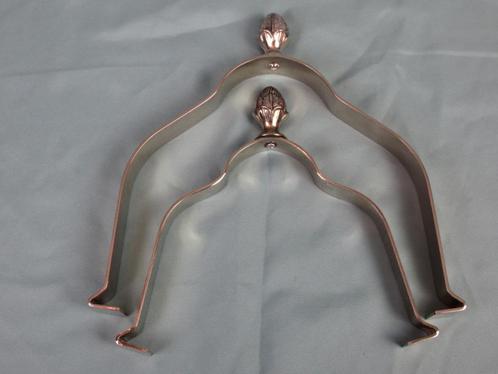 Beugels (handvaten of klemmen) voor schalen of borden, Huis en Inrichting, Woonaccessoires | Overige, Zo goed als nieuw, Ophalen of Verzenden