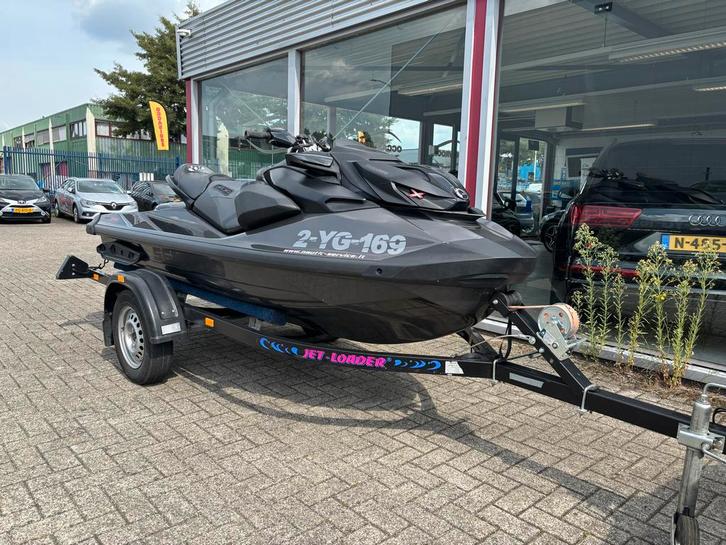 Sea-Doo Jetski met Trailer, Watersport en Boten, Jetski's en Waterscooters, Zo goed als nieuw, 120 tot 200 pk, Benzine, Ophalen