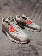 Nike Air Max 90 Leather - Pure Platinum Size 38,5, Nike, Ophalen of Verzenden, Sneakers of Gympen, Grijs