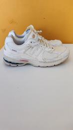 New Balance 2002R Protection Pack Sea Salt White, Ophalen of Verzenden, Gedragen, Overige kleuren