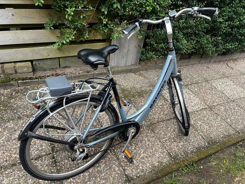 Batavus Elctrische fiets met oplader, Fietsen en Brommers, Fietsen | Dames | Damesfietsen, Gebruikt, Batavus, Versnellingen, 56 cm of meer