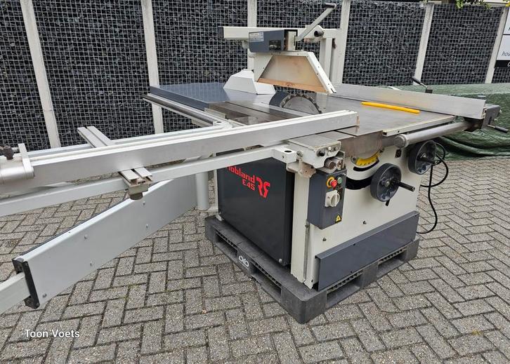 Cirkelzaag  / Schulpzaag Met roltafel Merk Robland, Doe-het-zelf en Verbouw, Gereedschap | Zaagmachines, Gebruikt, Cirkelzaag