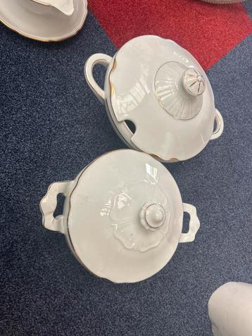 Schalen met deksel - €20 beschikbaar voor biedingen