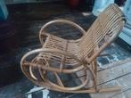 Vintage Rotan Kinderschommelstoel, Huis en Inrichting, Stoelen, Ophalen, Bruin, Eén