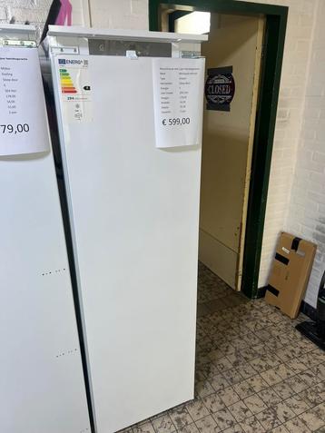 Whirlpool vriezer inbouw 177 nis maat no frost sleepdeur nie beschikbaar voor biedingen