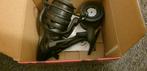 NIEUW!! DAM QUICK RUNSHIFT 4 5000 INCL SHIMANO LIJN, Ophalen of Verzenden, Nieuw, Molen