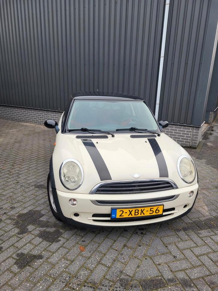 Mini 1.6 16V ONE 2005 Wit, Auto's, Mini, Particulier, Cooper, Benzine, D, Hatchback, Handgeschakeld, Geïmporteerd, Wit, Voorwielaandrijving