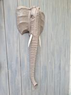 houten olifant voor aan de muur, Ophalen, Gebruikt