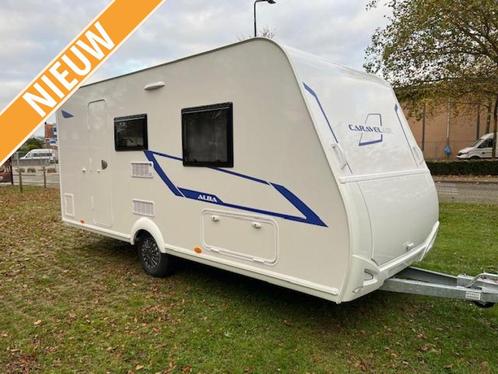 Caravelair Alba 472 Nieuw 2025 AKTIE!!, Caravans en Kamperen, Caravans, Bedrijf, tot en met 3, 750 - 1000 kg, Treinzit, Caravelair