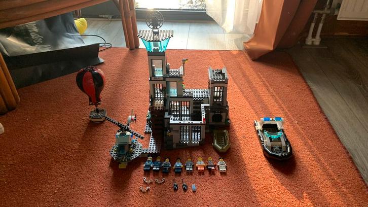 Mooie lego city set: de gevangenis, Verzamelen, Speelgoed, Gebruikt, Ophalen of Verzenden