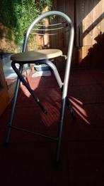 Hoge, opvouwbare kruk, Ophalen, Gebruikt, Staal