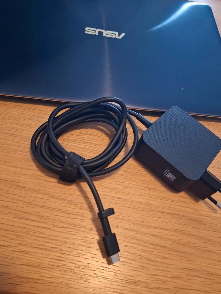 Asus zenbook ux490 (i5-7th + 8gb +512gb) (scherm defect), Computers en Software, Windows Laptops, Zo goed als nieuw, 14 inch, SSD