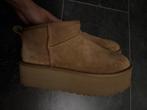 UGG platform ultra mini maat 40 chestnut, Kleding | Dames, Schoenen, Ophalen, UGG, Bruin, Zo goed als nieuw