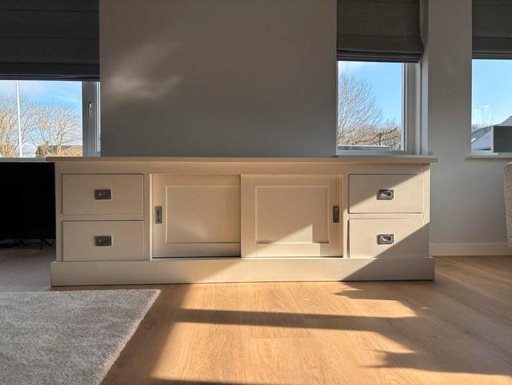 Houten Dressoir / TV Meubel - 200cm Breed, Huis en Inrichting, Kasten | Televisiemeubels, Gebruikt, Minder dan 100 cm, 150 tot 200 cm