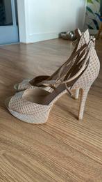 Guess maat 36, Ophalen, Zo goed als nieuw, Zwart, Sneakers of Gympen