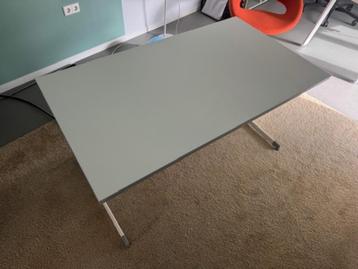 VEPA verstelbaar bureau